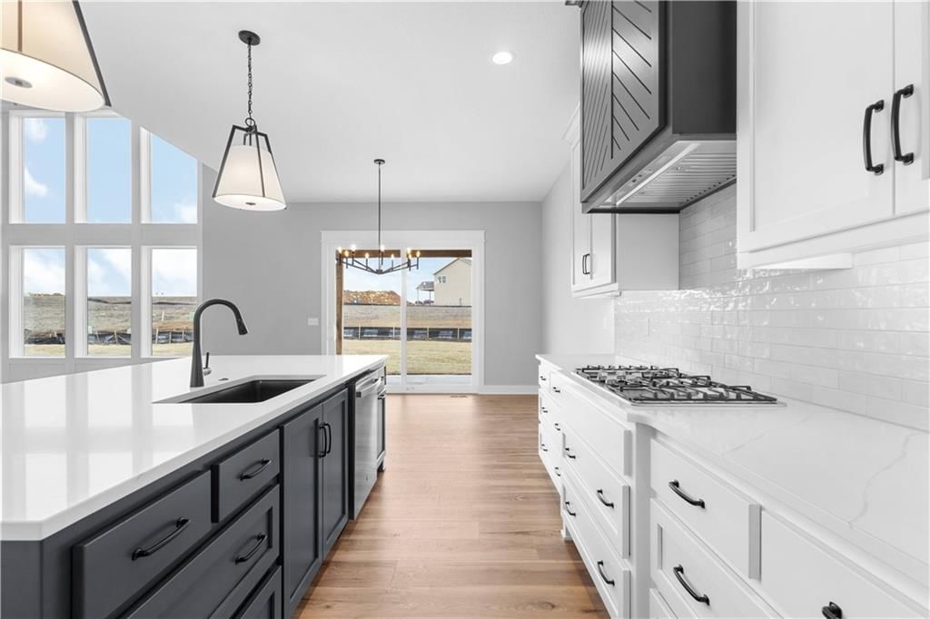 17131 S Barstow Street — photo 8