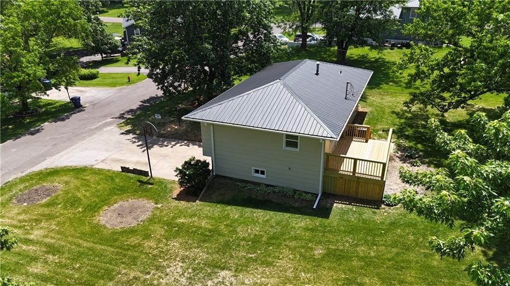 150 E Circle Drive, Brookfield