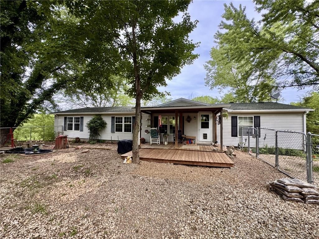 9534 Lakeview Drive, Ozawkie