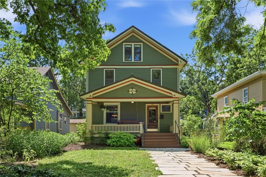 817 Maine Street, Lawrence