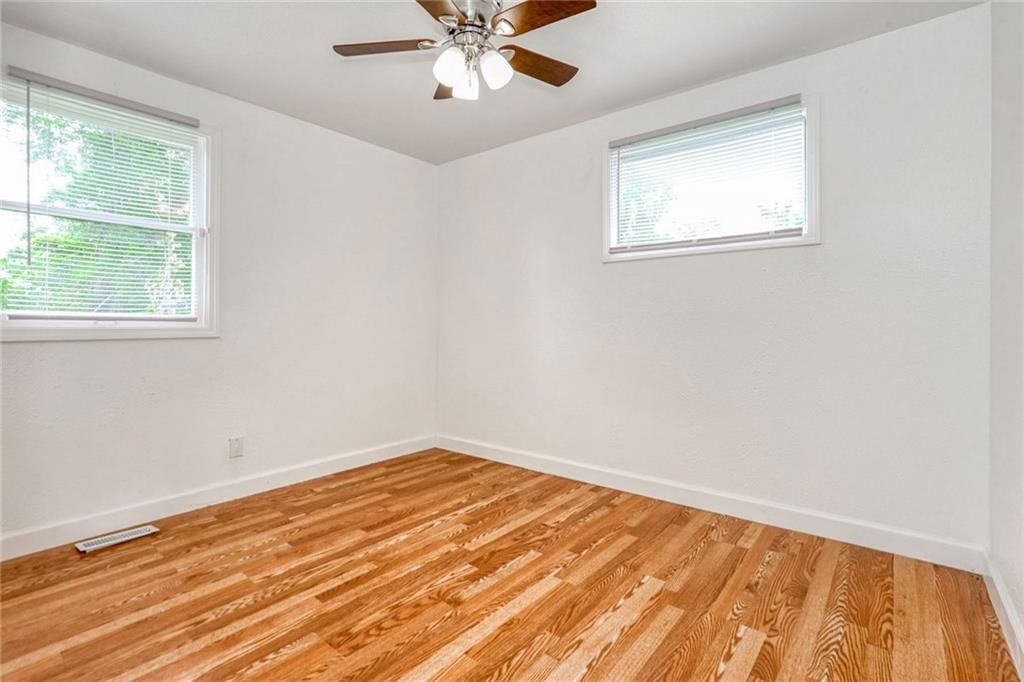 4405 Elmwood Avenue — photo 29