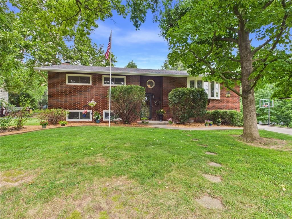 21 SE 215 Road, Warrensburg