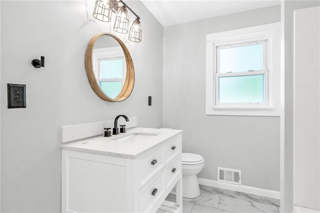 8849 N Locust Street — photo 12