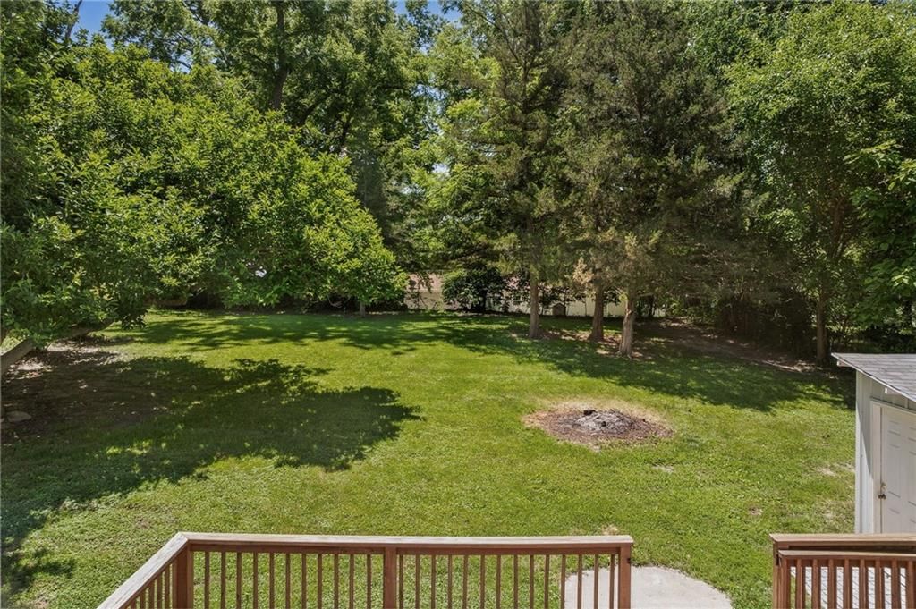 2206 Dewey Street — photo 21