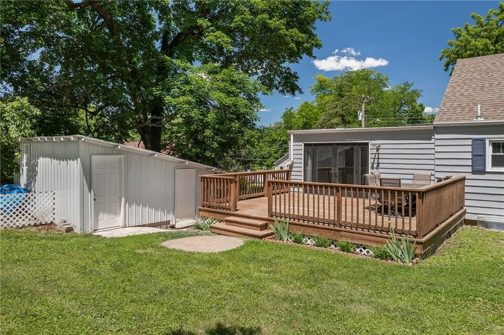 2206 Dewey Street — photo 23