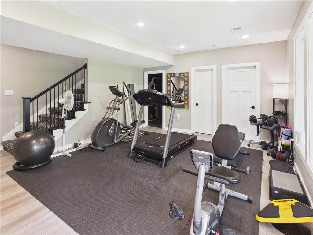 1250 Rich Boulevard — photo 33