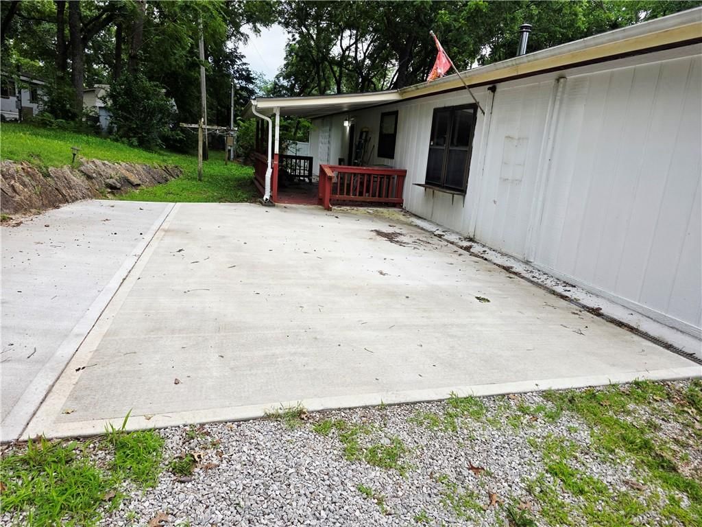 58 N longview Road — photo 11