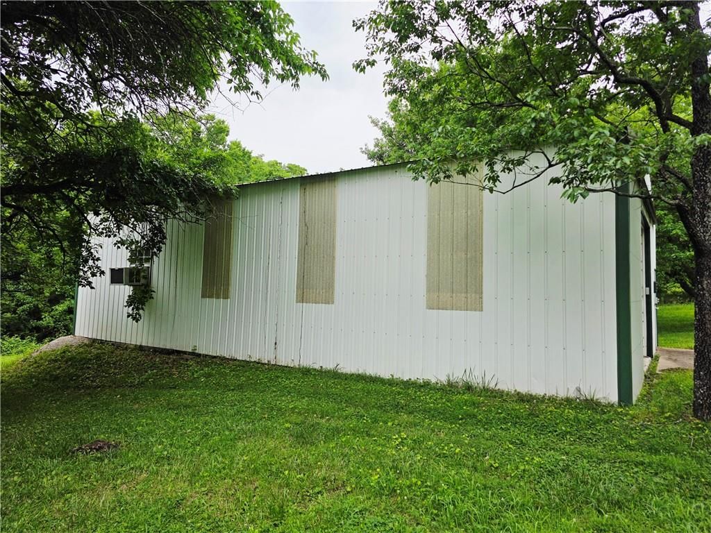 58 N longview Road — photo 34