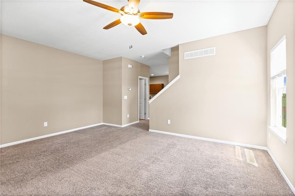432 E Pawnee Street — photo 6