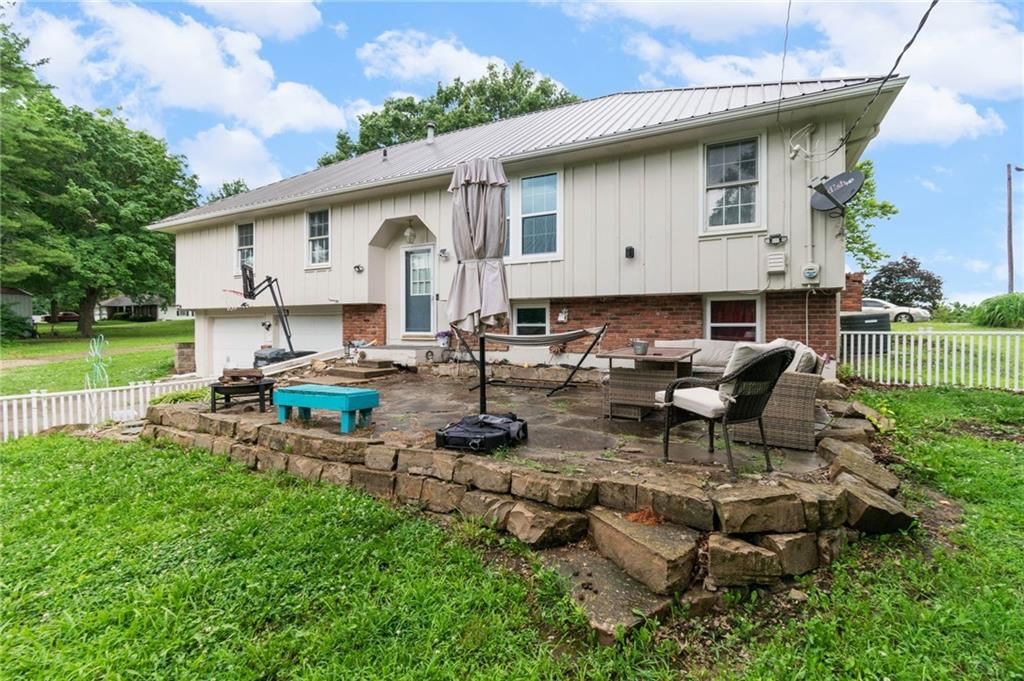 205 E Dauxville Drive — photo 35