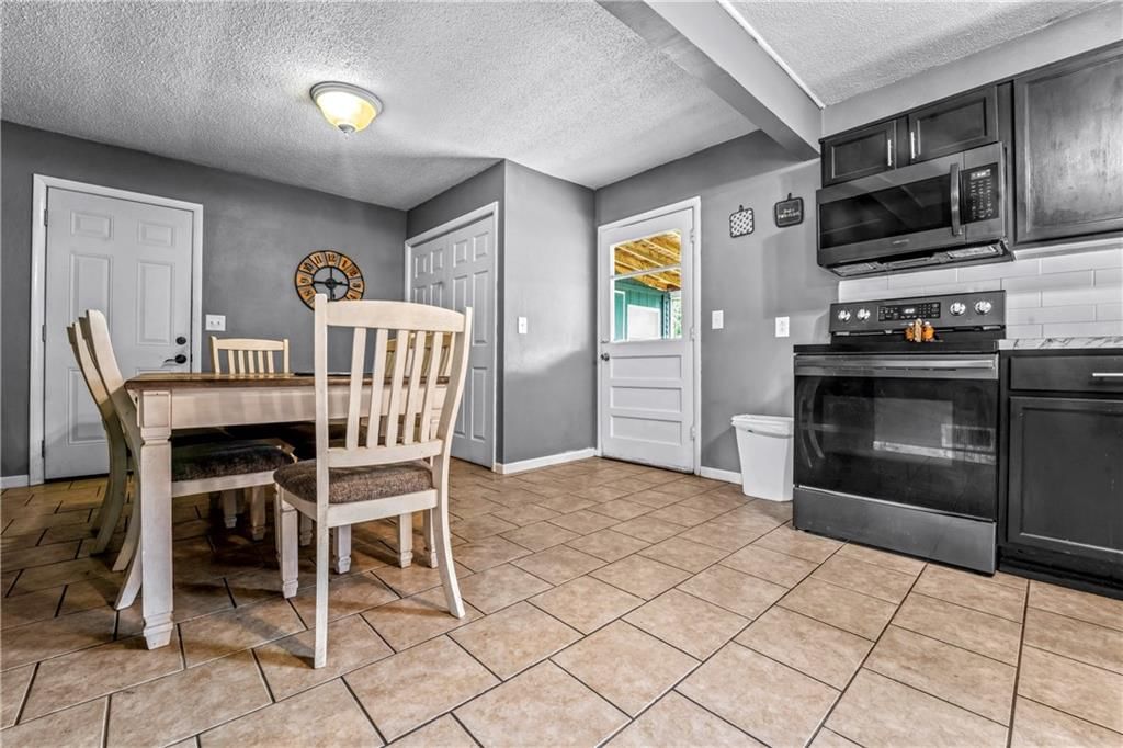 233 W 5th Street — photo 7