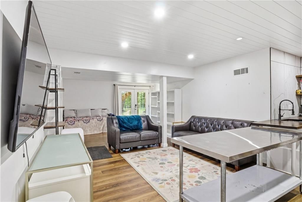 509 NE Olympic Court — photo 32