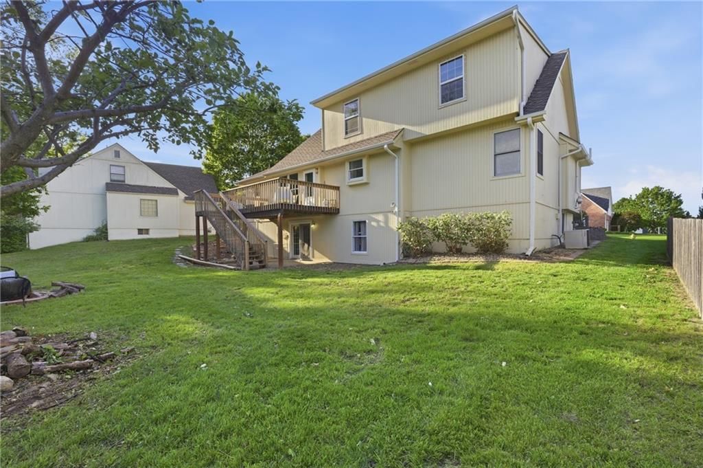 509 NE Olympic Court — photo 42