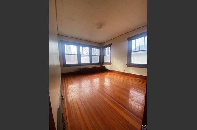 513 Niagara Street — photo 3