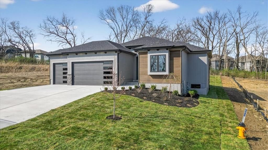 22480 W 89th Terrace, Lenexa, KS