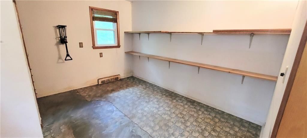 604 N Vermont Street — photo 10