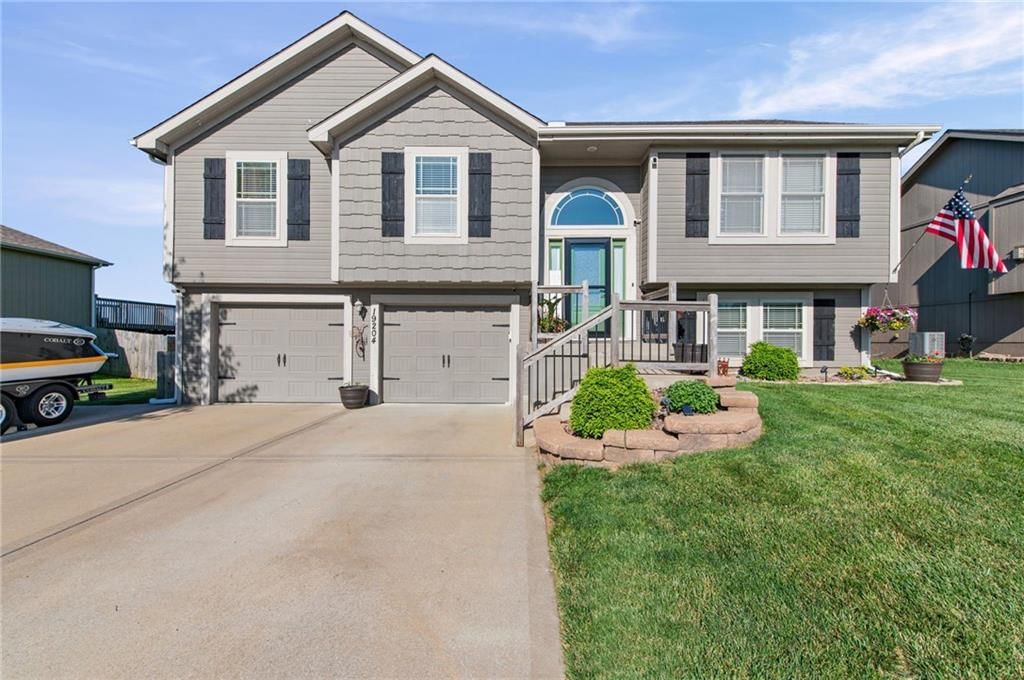 19204 Corbyn Lane, Smithville