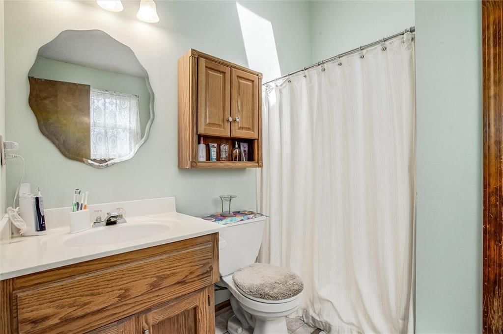 305 Pinetree Drive — photo 14