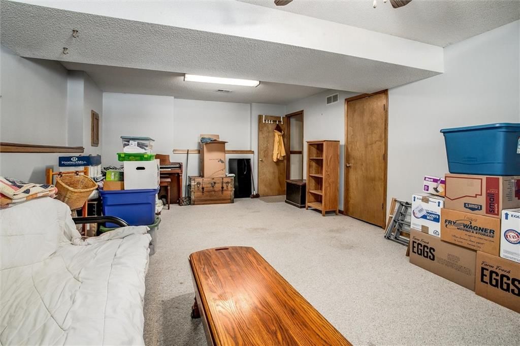 305 Pinetree Drive — photo 20