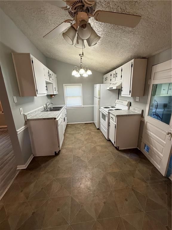 1614 S McCoy Street — photo 4