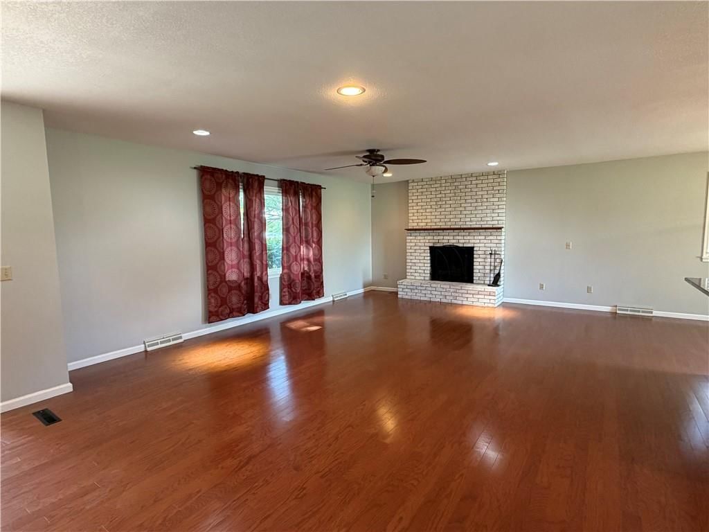 1305 S us 71 Highway — photo 16