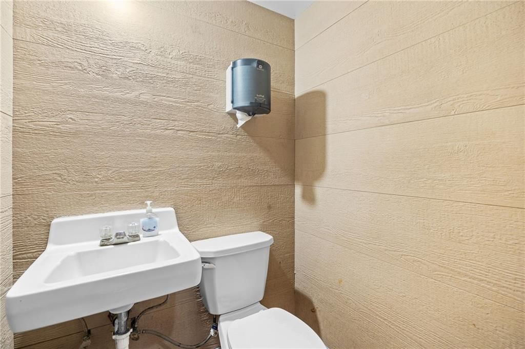 309 Maple Street — photo 17