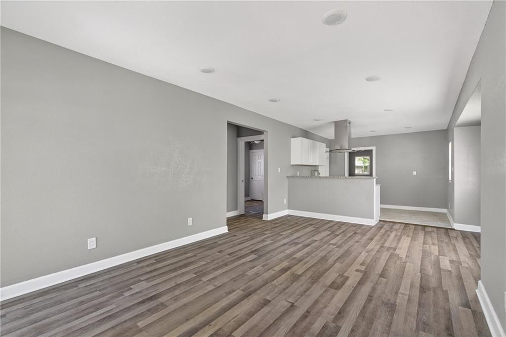 6821 Monroe Avenue — photo 8