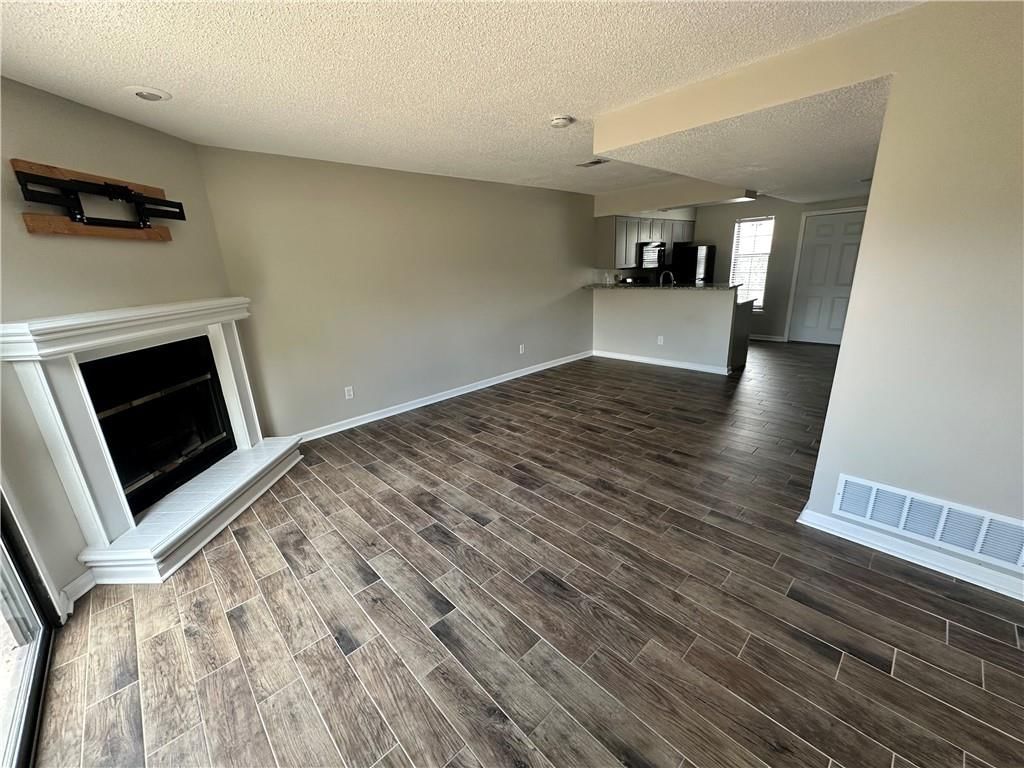 725 SW Liggett Road — photo 8