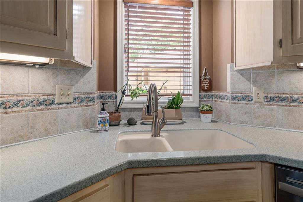 13735 W 82nd Street — photo 14