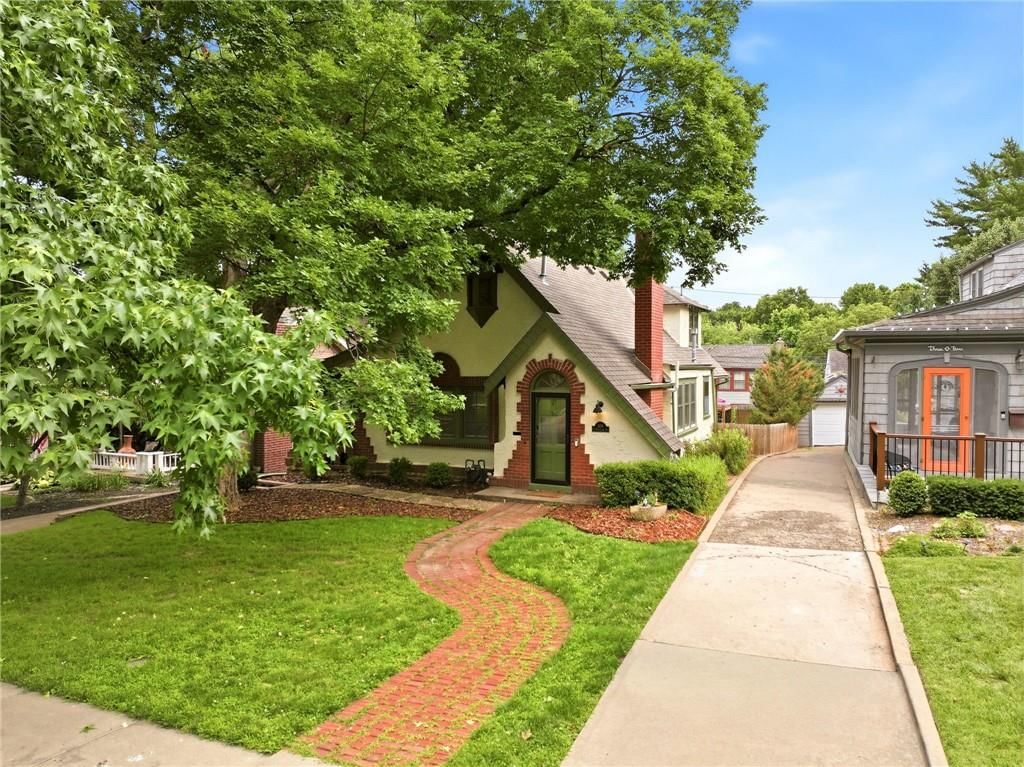 309 E Winthrope Road — photo 45