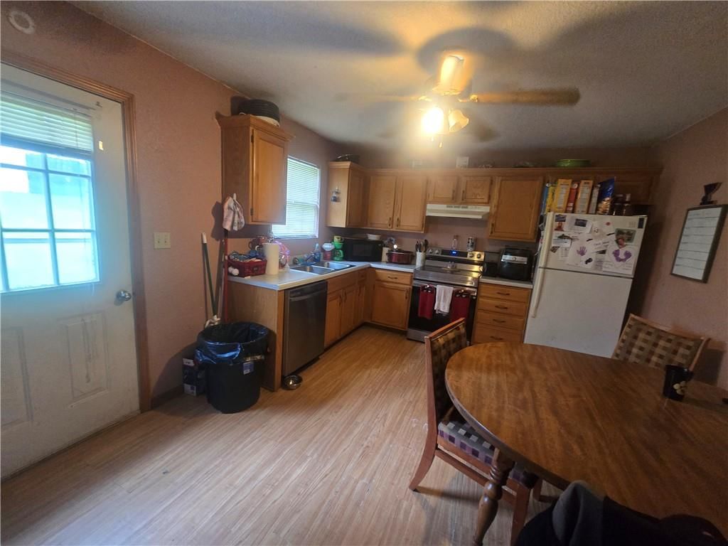 704 Central Street — photo 7