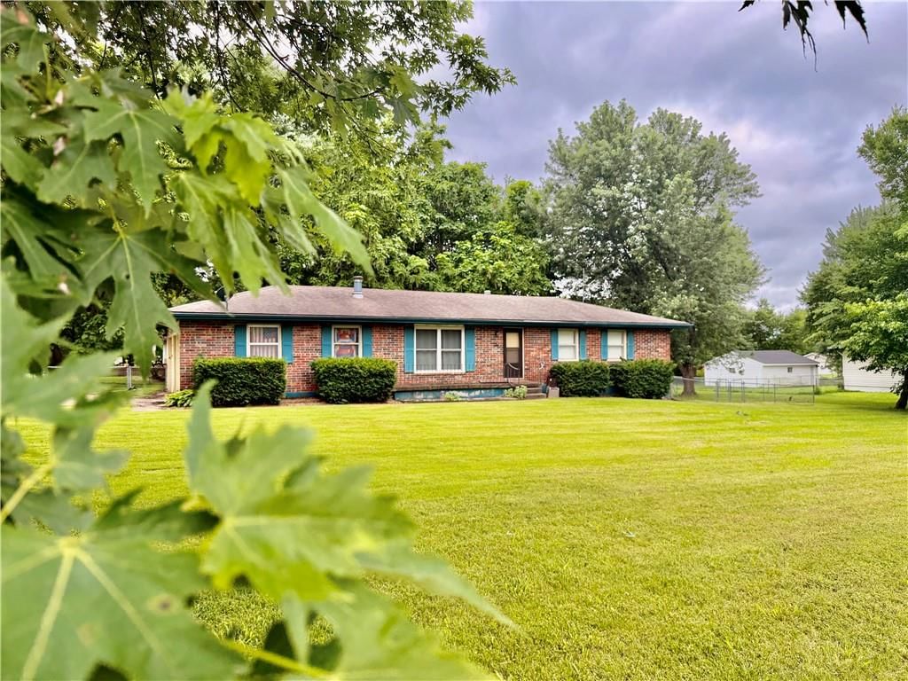 192 SE 421 Road, Warrensburg