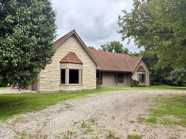 2160 3rd Road — photo 1