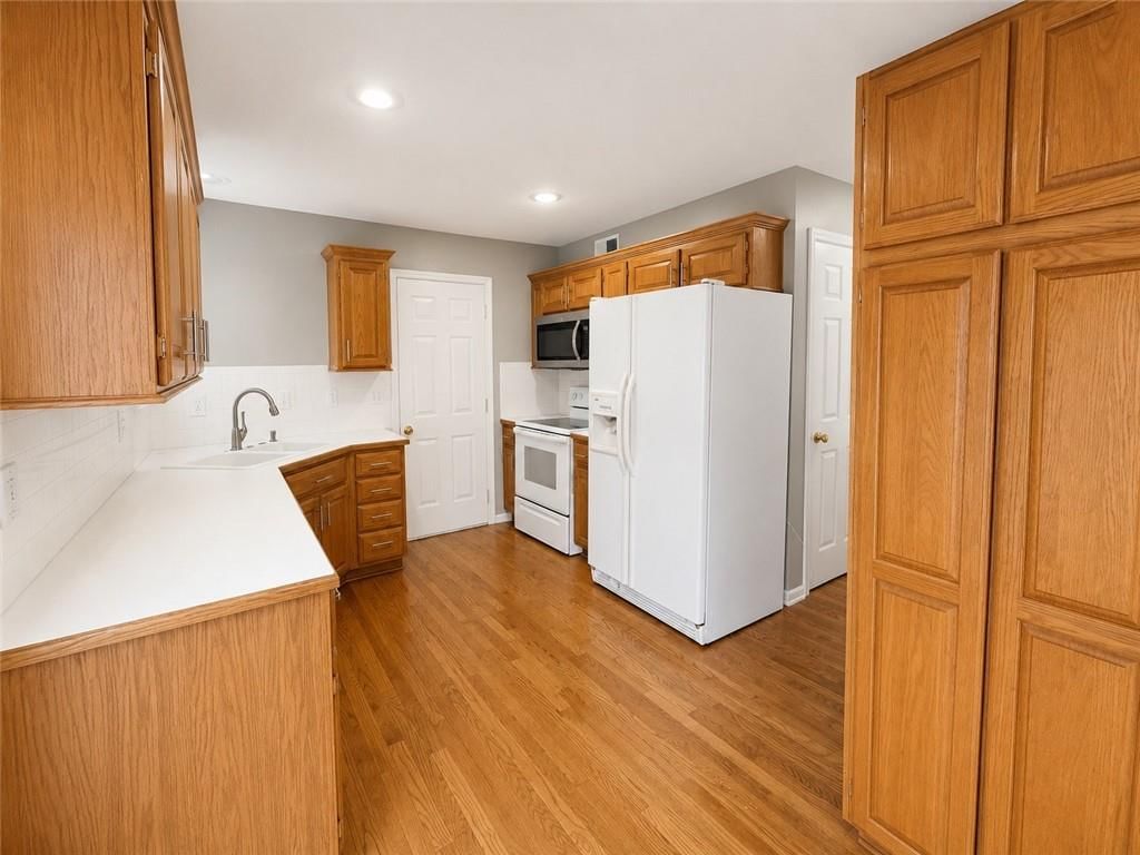 9629 W 51st Street — photo 5