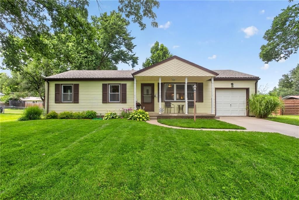 307 E College Street, Odessa