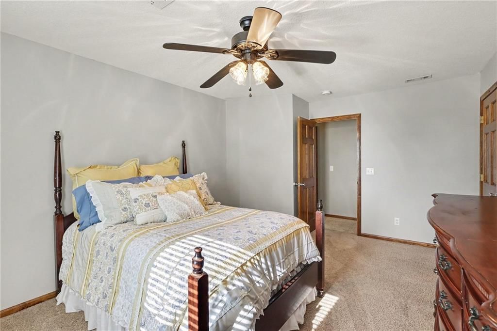 7204 Pleasant Ridge Terrace — photo 28