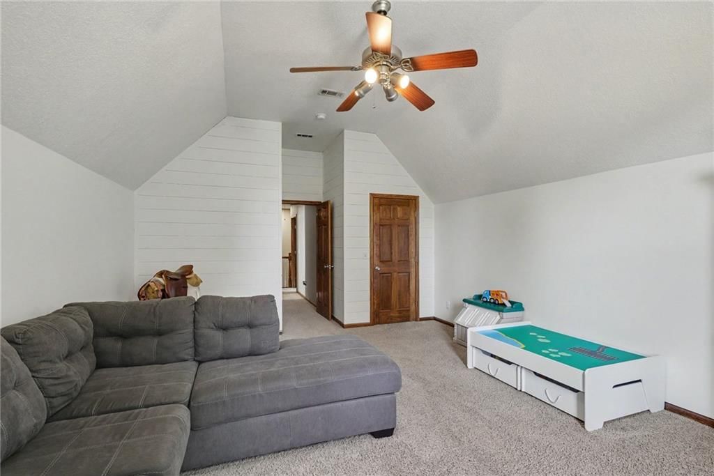 7204 Pleasant Ridge Terrace — photo 30