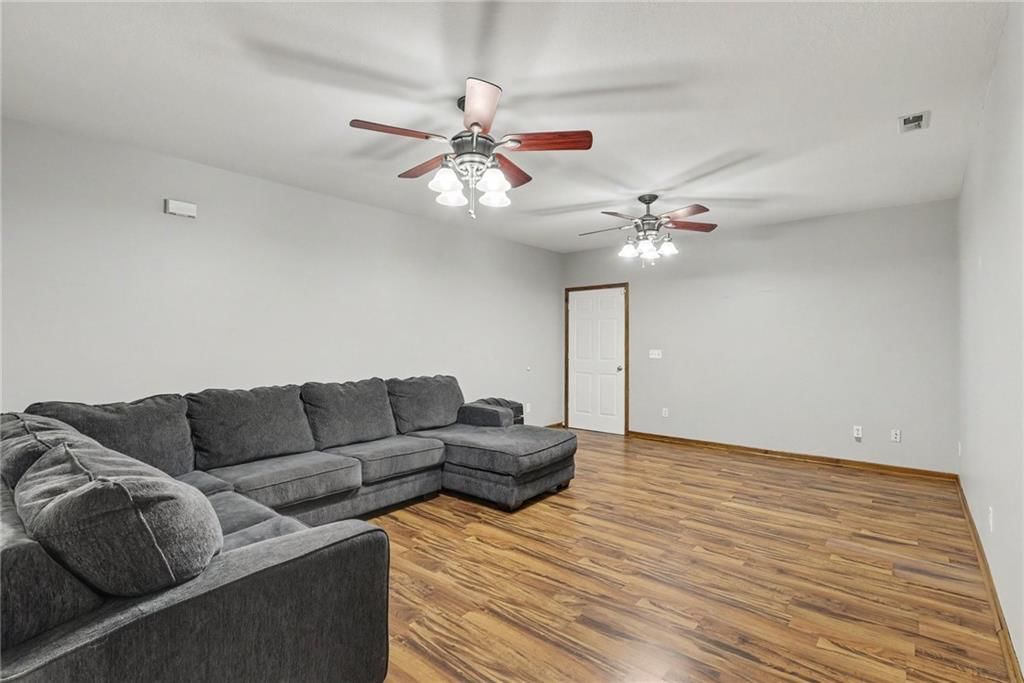 7204 Pleasant Ridge Terrace — photo 31