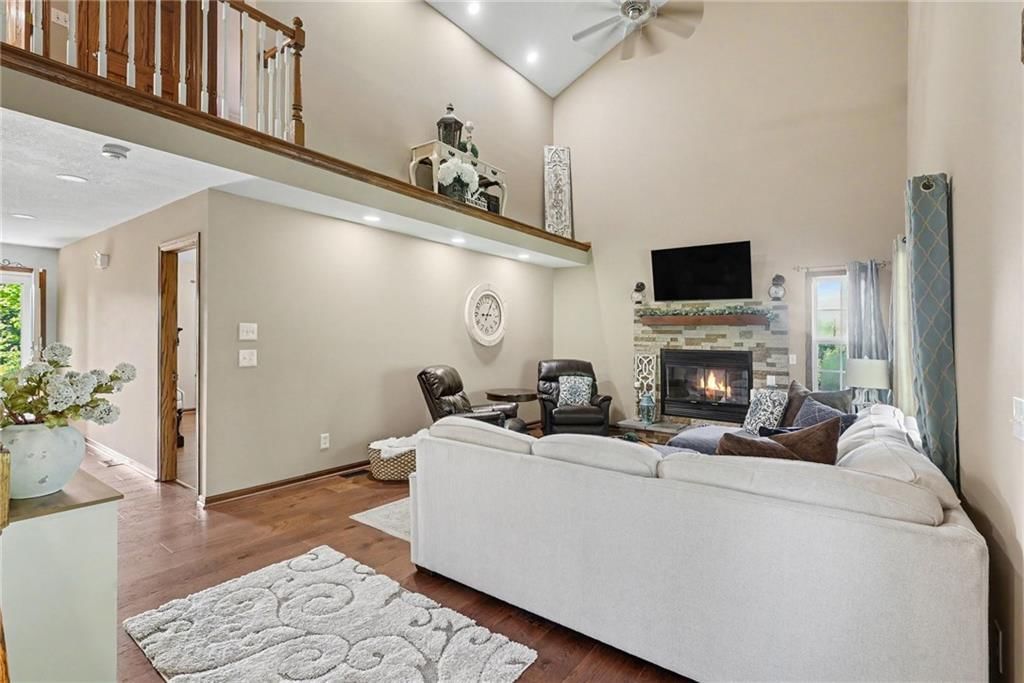 7204 Pleasant Ridge Terrace — photo 9