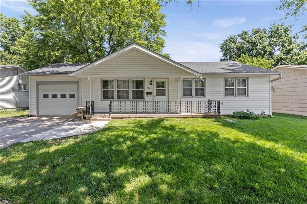 8100 E 90th Terrace, Kansas City