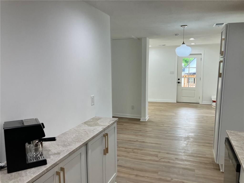 3111 Waverly Avenue — photo 8