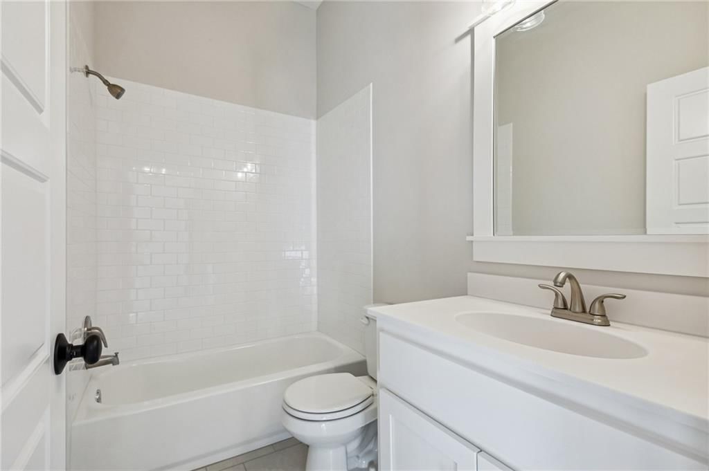 9810 N Laurel Avenue — photo 44