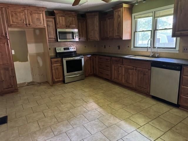 512 Custer Road — photo 4
