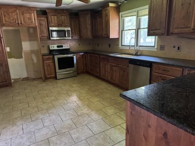 512 Custer Road — photo 6