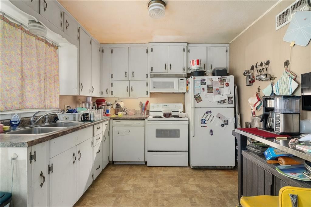 1729 N McCoy Street — photo 4