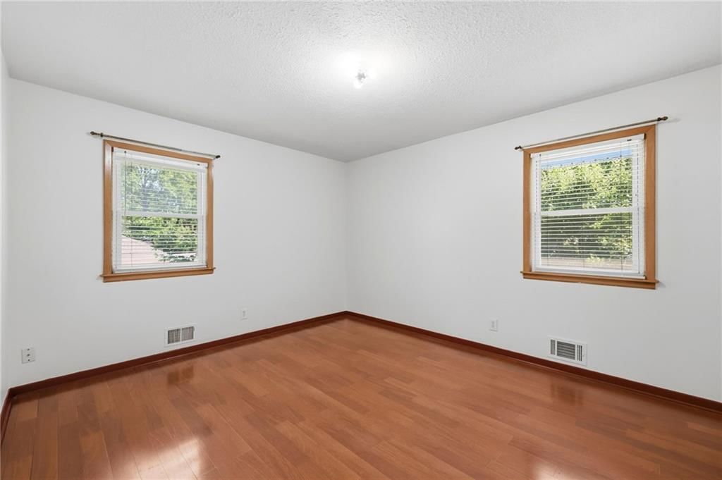 5051 N Euclid Avenue — photo 10