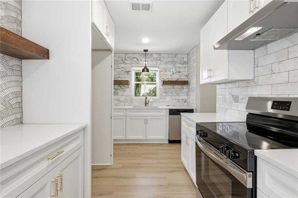 3718 Kimball Avenue — photo 10
