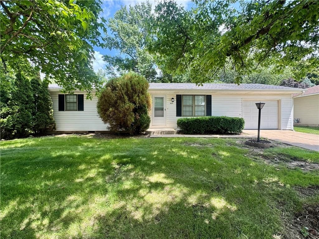 1627 N RAY Avenue, Maryville