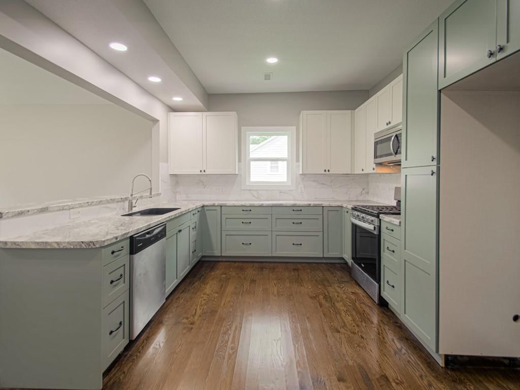 4946 Logan Avenue — photo 10