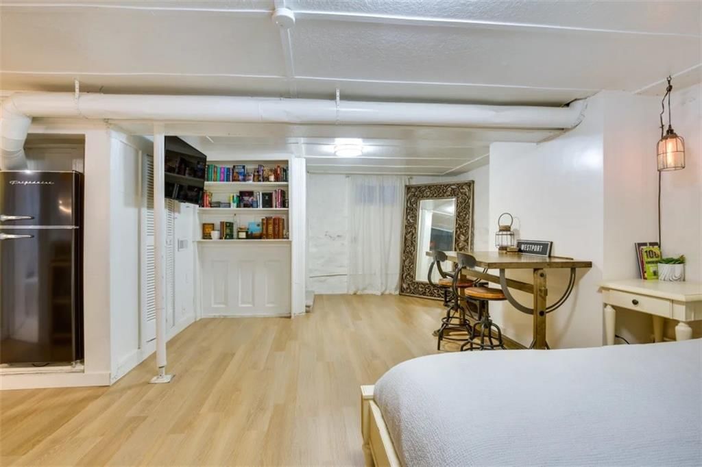 831 W 39th Terrace — photo 72
